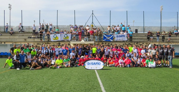 Participantes y organizadores de la Liga DiSAFÍO en la Ciudad Deportiva de Tenerife Javier Pérez.